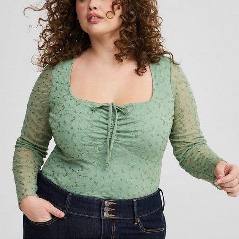 Torrid Sage Green Lace Tie Front Top‎ Sz 1 Cottagecore Romantic Fairy Coquette - Picture 2 of 8